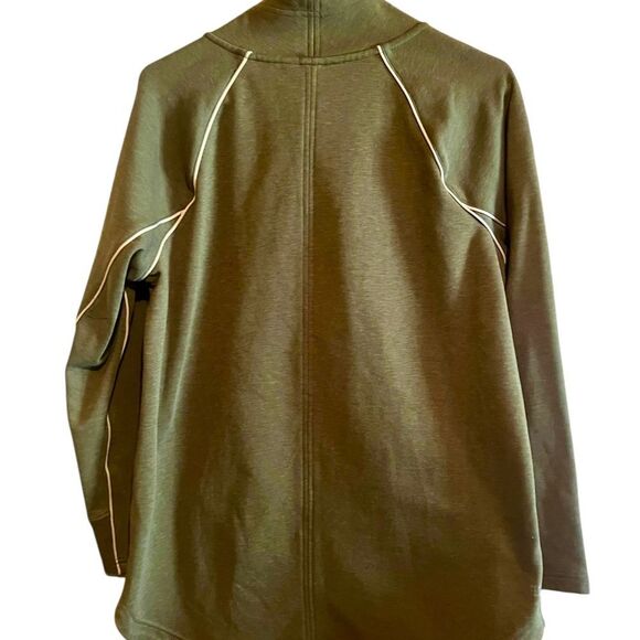 Title Nine Jacket - Picture 3 of 4